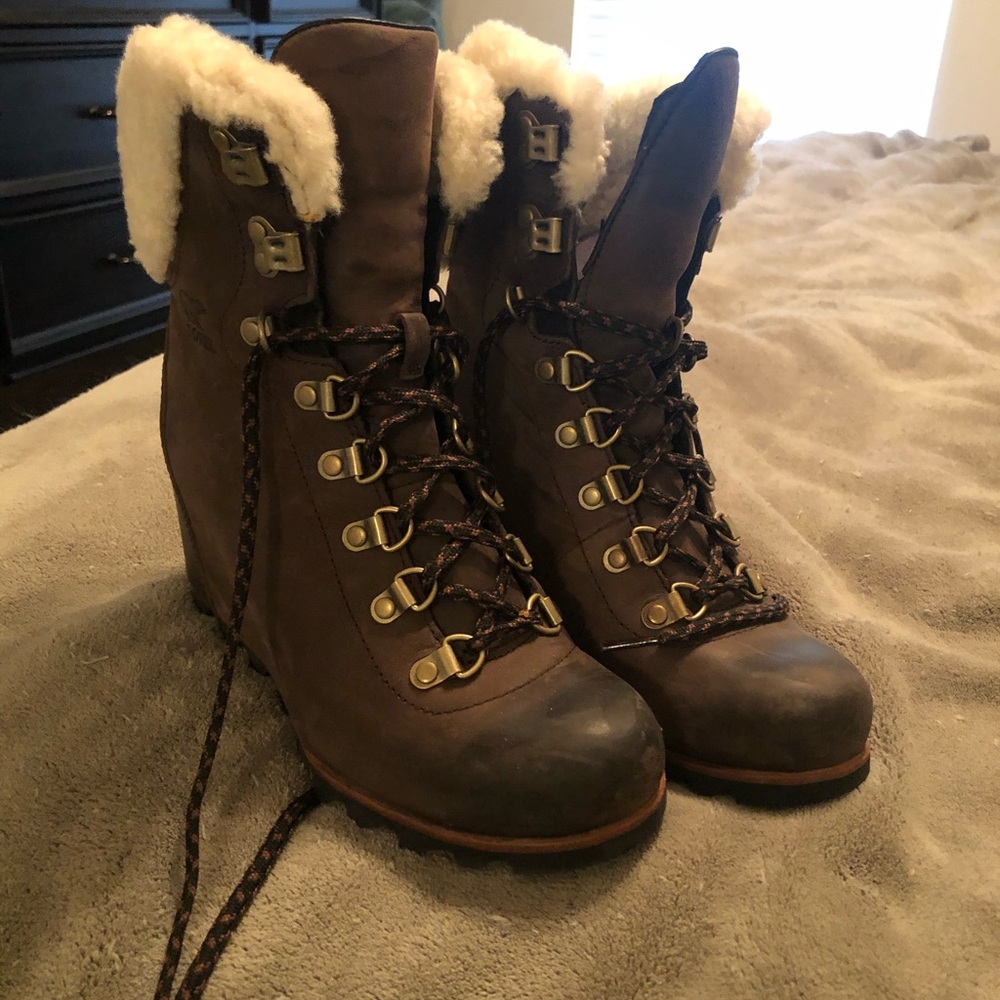 Sorel wedge boots